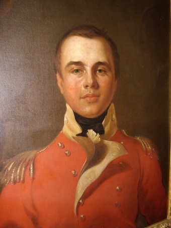 Antique OIL PORTRAIT PAINTING ATTRIBUTED TO SIR THOMAS LAWRENCE (1769-1825) OF A BRITISH ARMY OFFICER IN HIS RED  COAT UNIFORM EARLY 19TH CENTURY ENGLISH SCHOOL C1790-1825 IN MAGNIFICENT GILTWOOD FRAME 35 X 40 INCHES