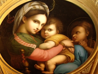 Antique OLD MASTER QUALITY OIL PAINTING OF THE MADONNA DELLA SEGGIOLA AFTER RAPHAEL PRESENTED IN A PAINTED CIRCULAR TONDO & FRAMED SIZE 38.5 X 38.5 INCHES