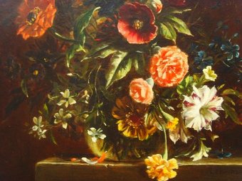 Antique A BEAUTIFUL STILL LIFE FLOWER OIL PAINTING STUDY IN EXCEPTIONALLY DECORATIVE GILT FRAME
