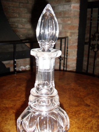 Antique EXCELLENT QUALITY HAND CUT & POLISHED GLASS DECANTER  