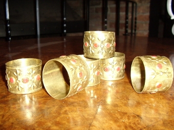 Antique SET OF 6 HAND MADE BRASS NAPKIN RINGS INSET WITH RED CORREL & MADE IN LONDON 