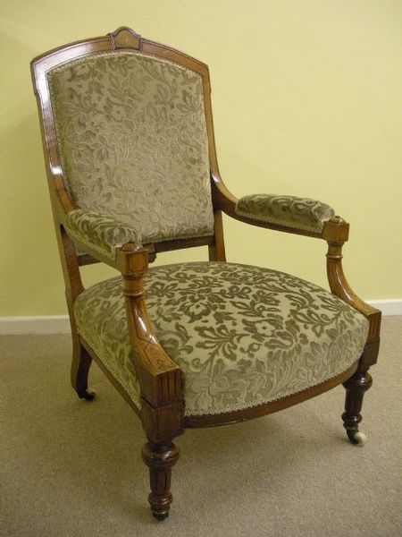 Victorian Walnut Arm Chair