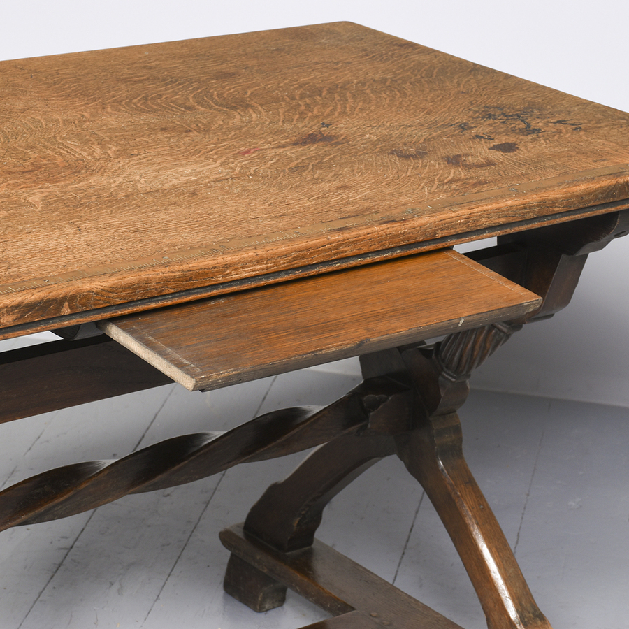 Antique Arts and Crafts Fumed Oak Centre Table Designed by Sir Robert Lorimer
