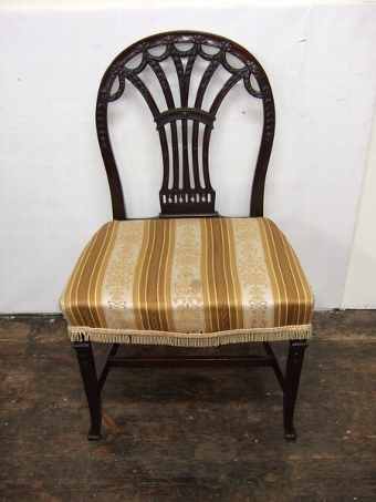 Antique George III Hepplewhite Mahogany Chair