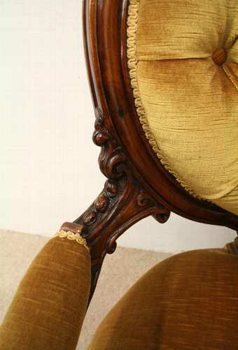 Antique Victorian Walnut Ladies Chair