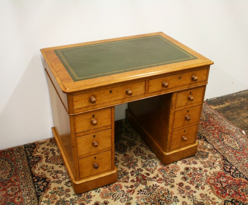 Small Victorian Oak Pedestal Desk