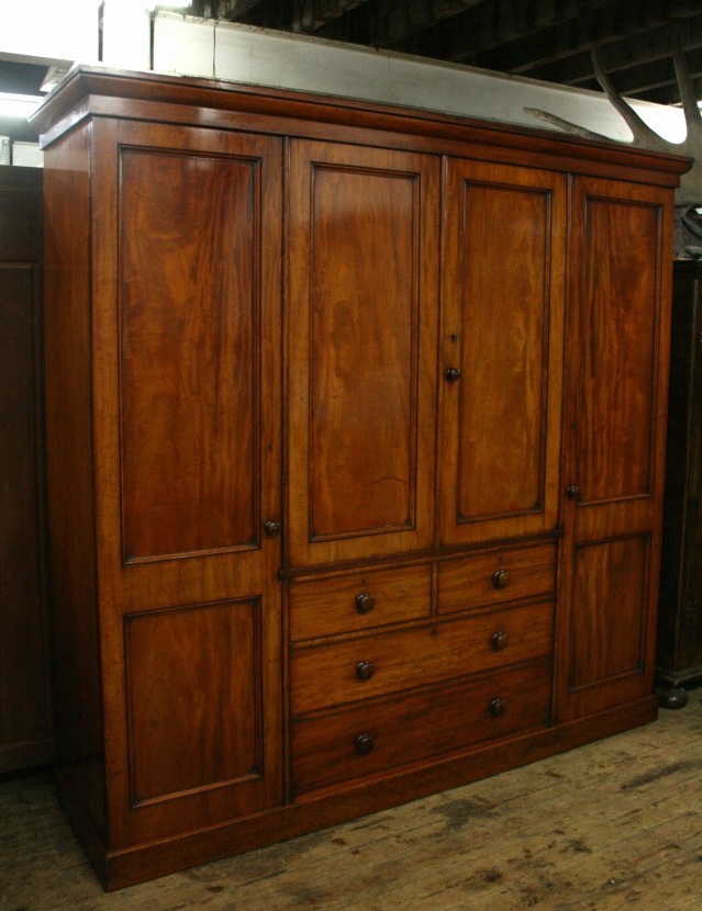 George IV Mahogany 4 Door Wardrobe