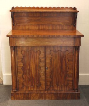 Mahogany chiffonier