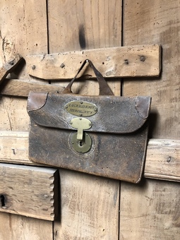 Antique 19th century leather merchant’s bag