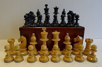 Antique English Weighted Boxwood Chess Set With Storage Box c.1910