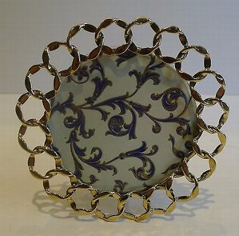 Antique English Circular Brass Wedding Ring Photograph Frame c.1890