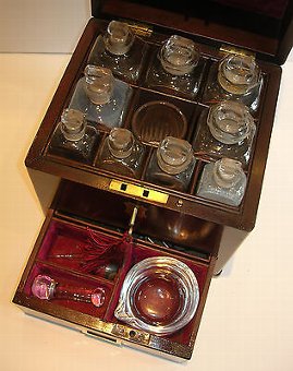 Antique Wonderful Antique Regency Mahogany Apothecary Box c.1820 / 1830