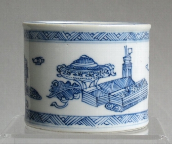 Antique Good Chinese export blue & white sander, Kangxi