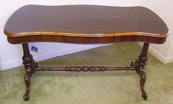 VICTORIAN SHAPED ROSEWOOD CENTRE TABLE
