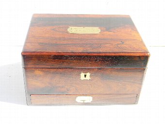 Vanity box in rosewood Victorian circa 1850's