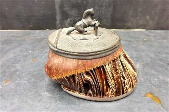 Horse Jumper Hoof ink well