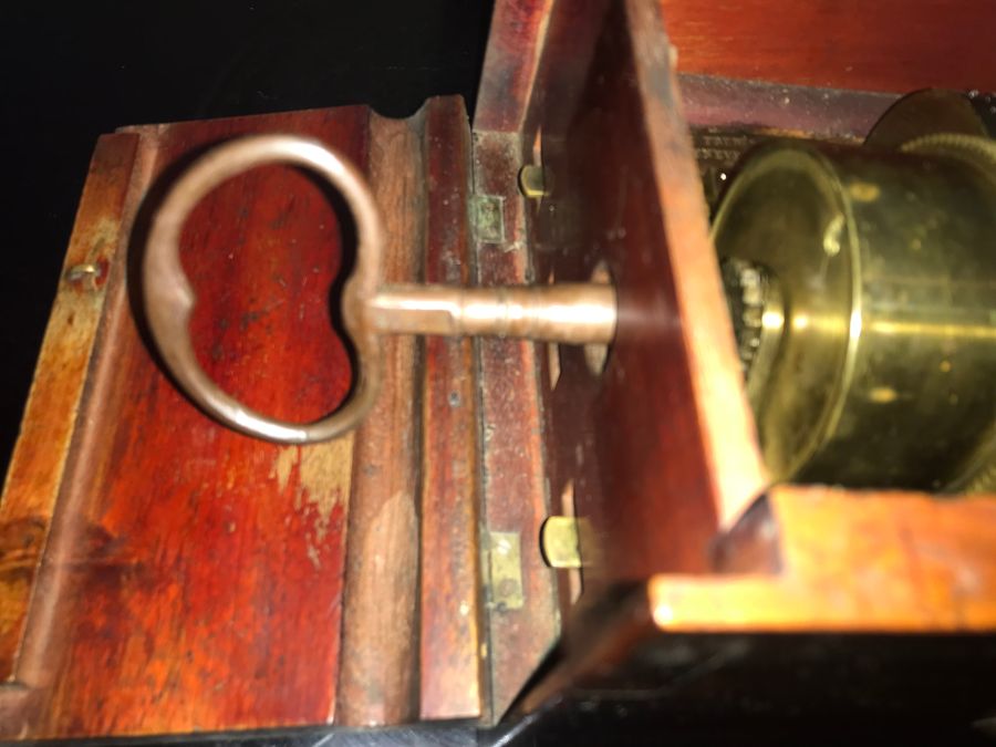 Antique  Nicole Freres music box key wind 1850’s