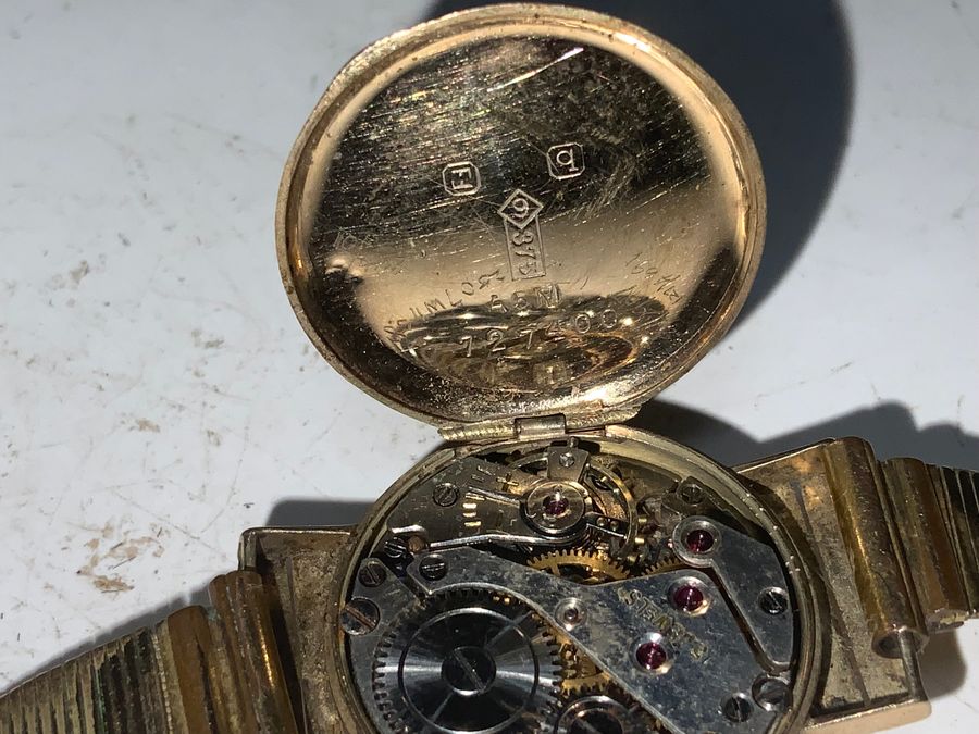 Antique Ladies 9CT gold cased wristwatch
