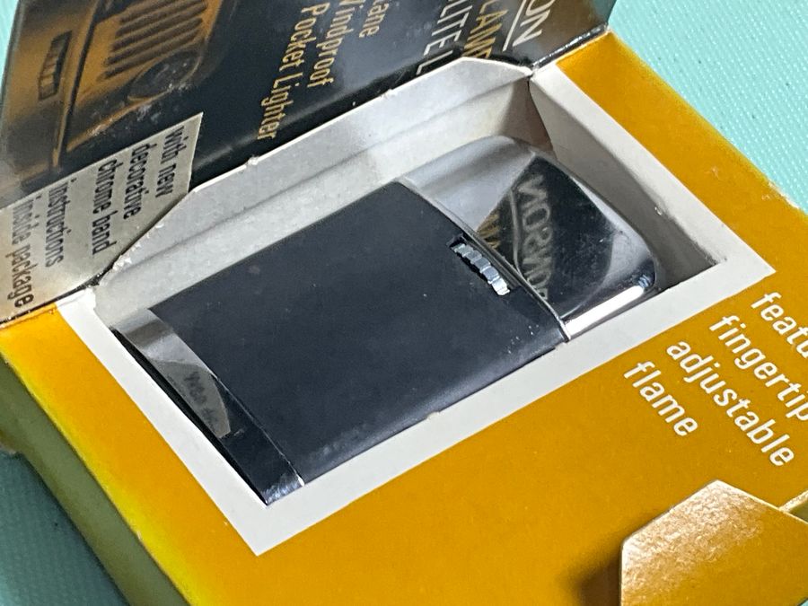 Antique Ronson Varaflame BUTANE Lighter Boxed