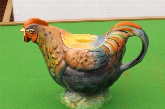 TeaPot in shape of Cockerel nice style lovely colours perfect condition. B27
