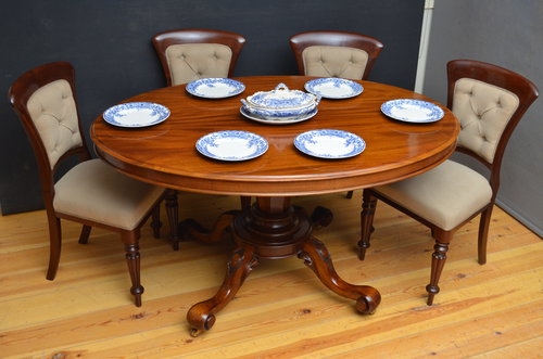 Victorian Mahogany Dining Table - Tilt Top Sn3259