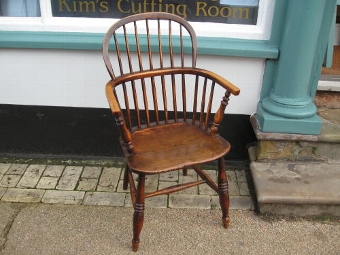 A 19th Century stick back Windsor elbow chair