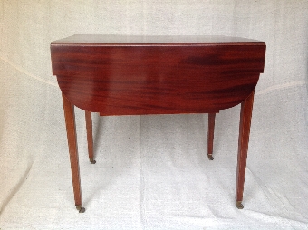 ANTIQUE SHERATON (c 1810-1820) CUBAN MAHOGANY AND SATINWOOD PEMBROKE