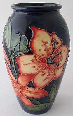 Rare Moorcroft Pottery Vase In The Tigress Design (Flowers / Floral)