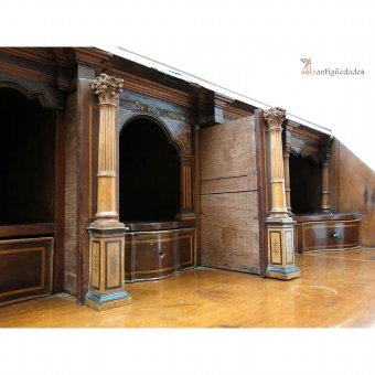 Antique Georgian mahogany bureau