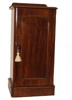Victorian mahogany bedside cabinet