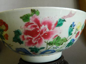 Antique Large Chinese famille rose bowl 18th century