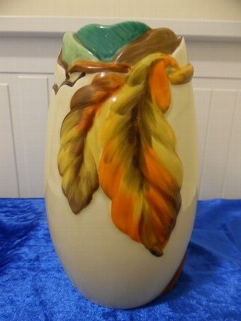 Antique Clarice Cliff - Chestnut Pattern Vase