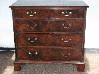 Georgian Mahogany Chest of Drawers