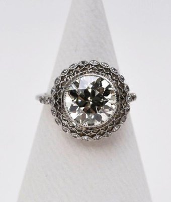Luxury Art Deco Platinum Diamond Ring