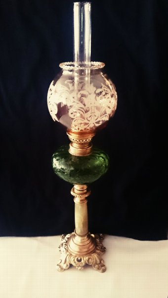 Antique Banquet Kerosene lamp