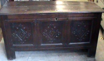 17th cent. oak coffer