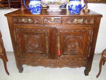 French period oak country richly carved Buffet/ Sideboard from Brittany/ Buffet base.