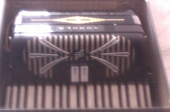 Antique Sonola Accordion, Model LM - PRICE REDUCED BY £100