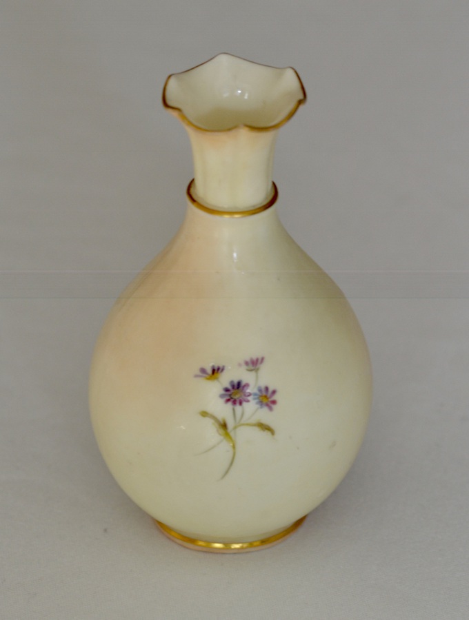 Antique Locke & Co Worcester Vase -1898-1902 - Painted Bird and Blossom