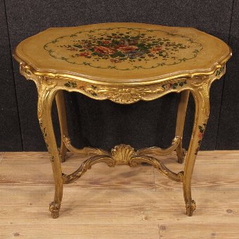 Antique Venetian coffee table in gilded, lacquered and painted wood