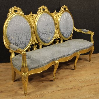 Great Italian sofa in gilded wood