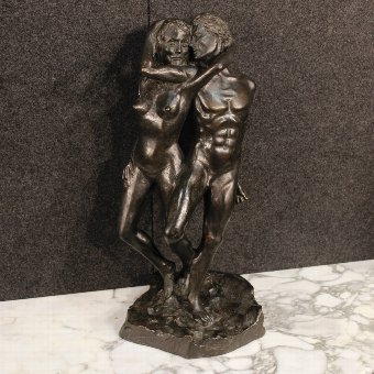 Italian signed sculpture in bronze depicting Lovers