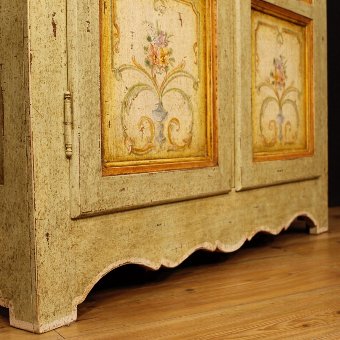 Antique Italian lacquered and painted vitrine with floral decorations