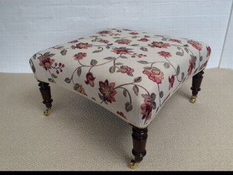 Concaved French Stool