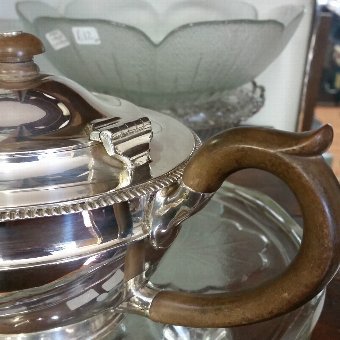 Antique Teapot Sterling Silver by Charles & Richard Comyns Hallmarked 1925