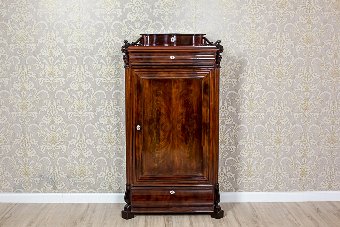 Vertico/Linen Cabinet, Circa 1860