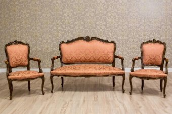 Neo-Rococo Suite from the Late 19th c. (Circa 1880)