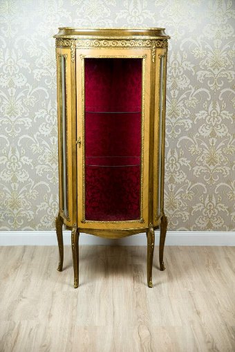Louis XV-Stylized Showcase
