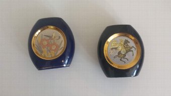 Set of two chokin vases