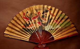 Antique A Unusual And Beautiful Oriental Painted Oversized Fan.